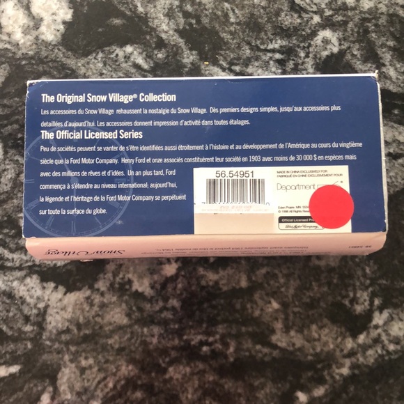 Dept 56 Snow Village - 1964 1/2 Ford Mustang - Picture 5 of 8